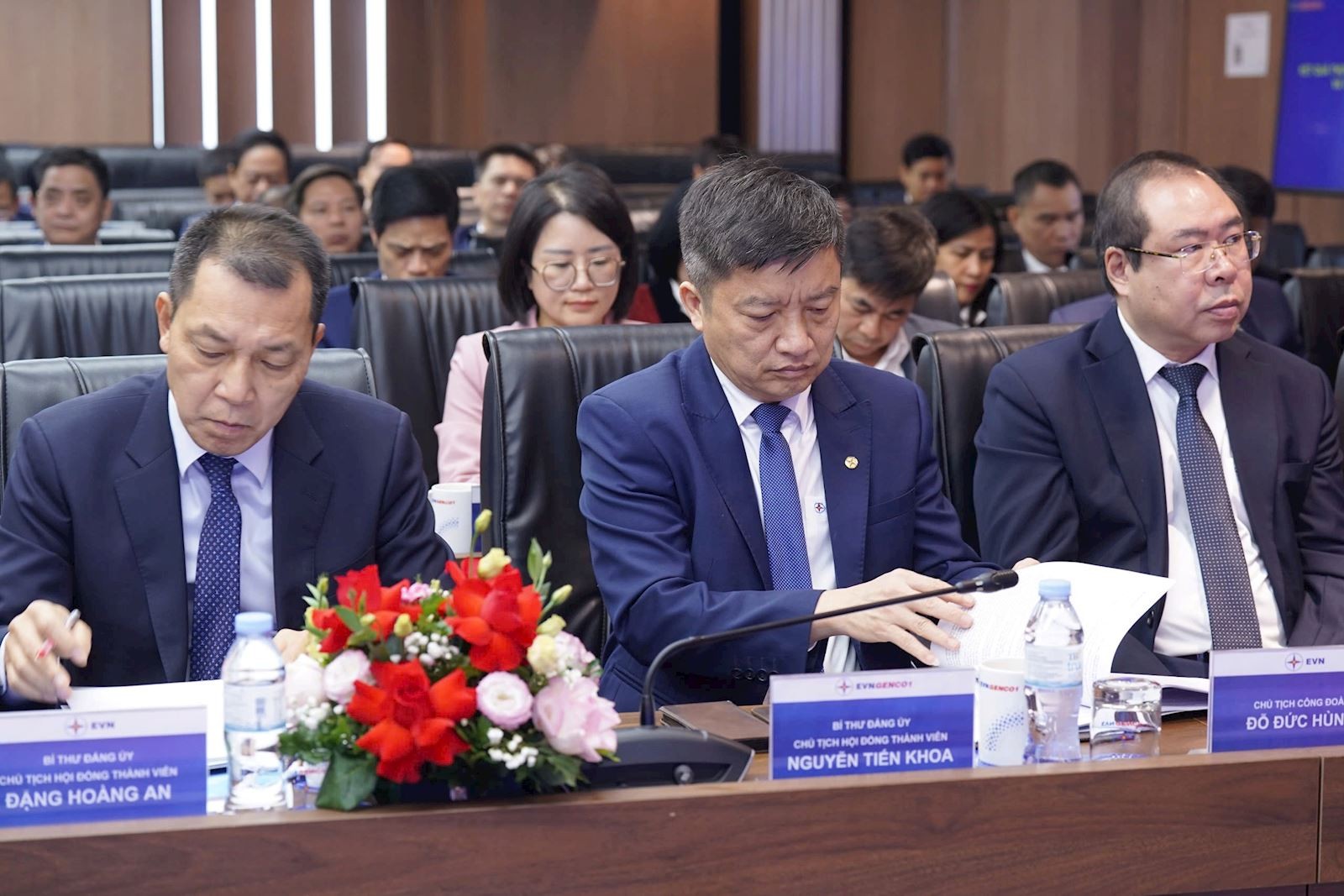 EVNGENCO1 tổng kết công tác năm 2025, tạo nền tảng vững chắc cho giai đoạn phát triển 2026–2030 EVNGENCO1 tổng kết năm 2025, tạo nền tảng vững chắc cho giai đoạn 2026–2030