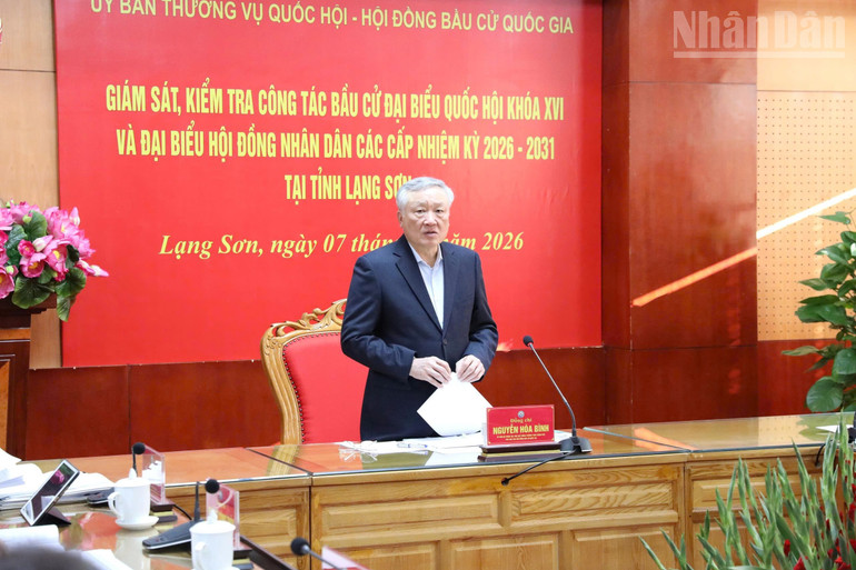Phó Thủ tướng Thường trực Chính phủ Nguyễn Hòa Bình kiểm tra công tác bầu cử tại Lạng Sơn Phó Thủ tướng Thường trực Chính phủ Nguyễn Hòa Bình kiểm tra công tác bầu cử tại Lạng Sơn