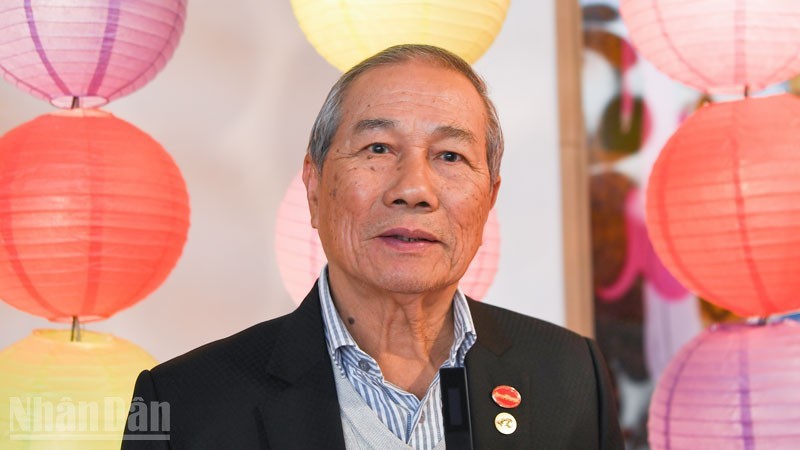 Ông Nguyễn Văn Xuyên, Trưởng ban Quản lý Khu tưởng niệm Chủ tịch Hồ Chí Minh tại tỉnh Nakhon Phanom. (Ảnh: MINH THẮNG) Ông Nguyễn Văn Xuyên, Trưởng ban Quản lý Khu tưởng niệm Chủ tịch Hồ Chí Minh tại tỉnh Nakhon Phanom. (Ảnh: MINH THẮNG)