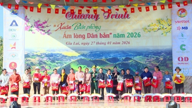 Xuân Biên phòng ấm lòng dân bản 2026: Hơn 10.000 suất quà hướng về biên cương Tổ quốc