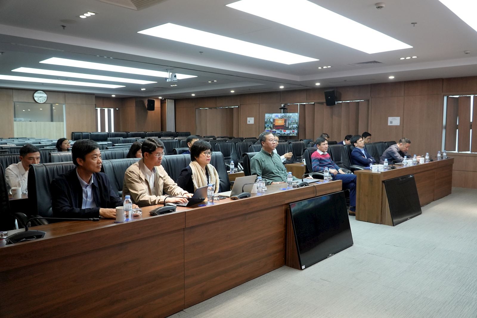 Đảng ủy EVNGENCO1 tham gia hội nghị thông tin nhanh, kịp thời quán triệt kết quả Đại hội XIV của Đảng Đảng ủy EVNGENCO1 tham gia hội nghị quán triệt kết quả Đại hội XIV của Đảng