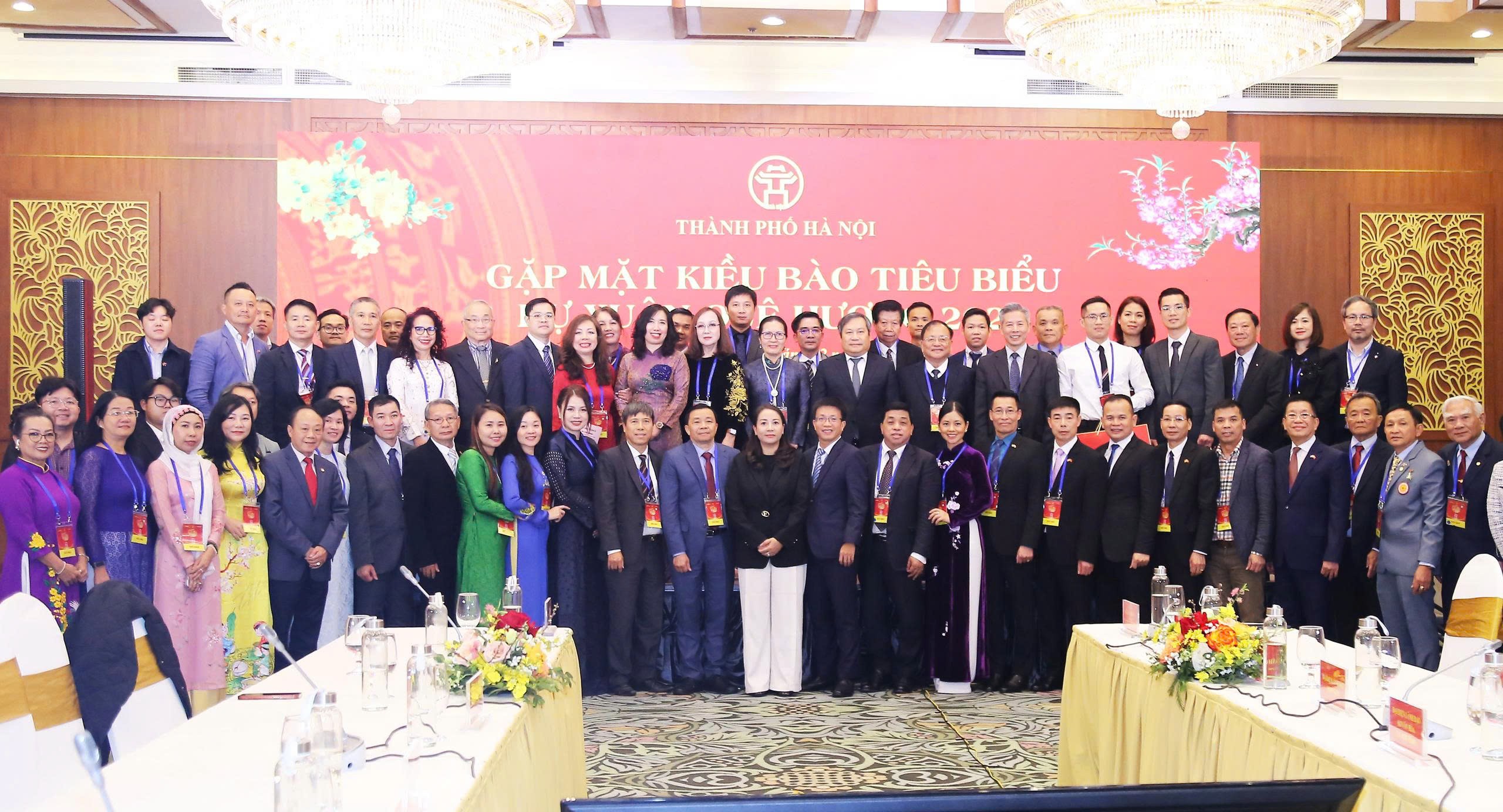 Kiều bào tham gia hiến kế phát triển Hà Nội thành đô thị đổi mới sáng tạo Kiều bào tham gia hiến kế phát triển Hà Nội thành đô thị đổi mới sáng tạo