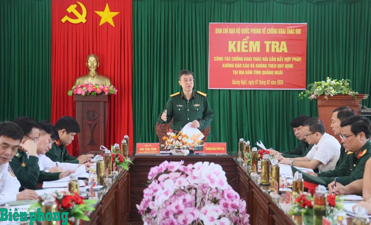 Đoàn công tác Bộ Quốc phòng kiểm tra công tác chống khai thác IUU tại Quảng Ngãi