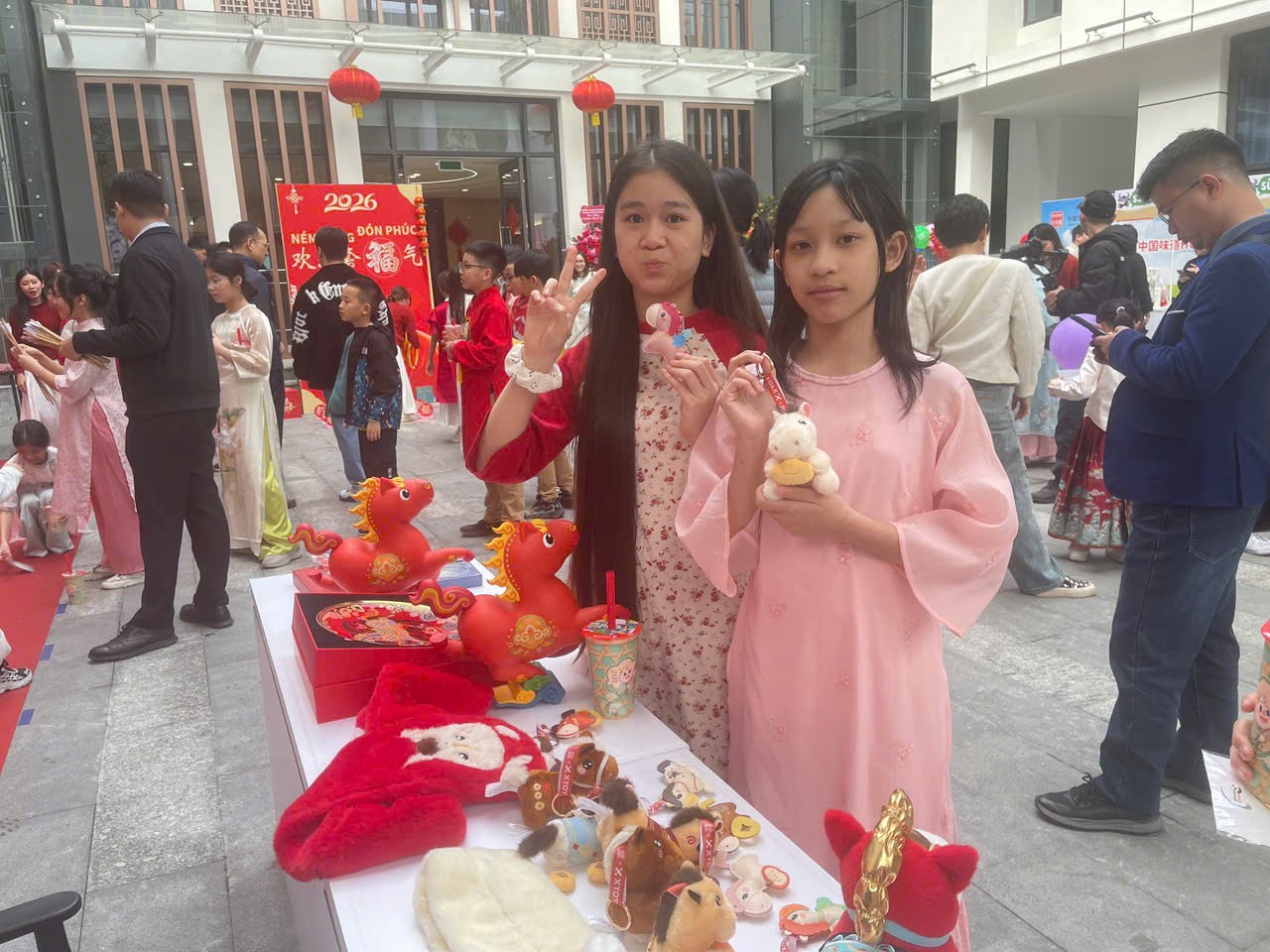 Tăng cường giao lưu văn hóa Việt – Trung qua chương trình “Vui đón Tết Xuân 2026” Tăng cường giao lưu văn hóa Việt – Trung qua chương trình “Vui đón Tết Xuân 2026”