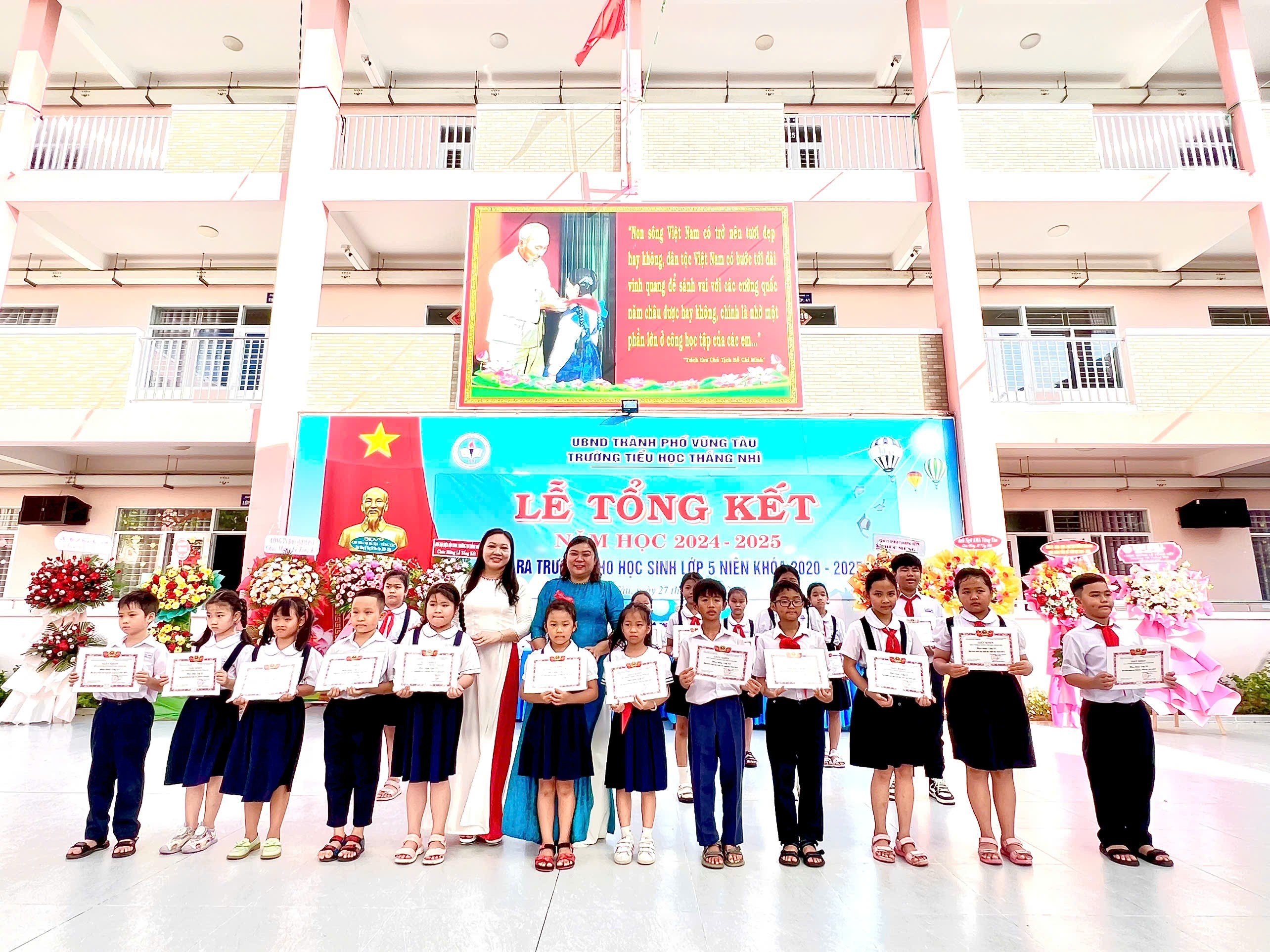 Kiều bào giữ gìn và phát triển tiếng Việt: Những sáng tạo từ tình yêu tiếng mẹ đẻ