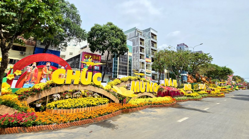 Cần Thơ khai mạc đường hoa nghệ thuật chủ đề “Tết sum vầy” Cần Thơ khai mạc đường hoa nghệ thuật chủ đề “Tết sum vầy”