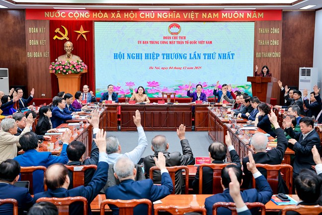 Mặt trận Tổ quốc Việt Nam tiếp tục hoàn thành sứ mệnh của mình, góp sức vào hành trình đưa đất nước Việt Nam vươn mình mạnh mẽ Mặt trận Tổ quốc Việt Nam tiếp tục hoàn thành sứ mệnh của mình, góp sức vào hành trình đưa đất nước Việt Nam vươn mình mạnh mẽ