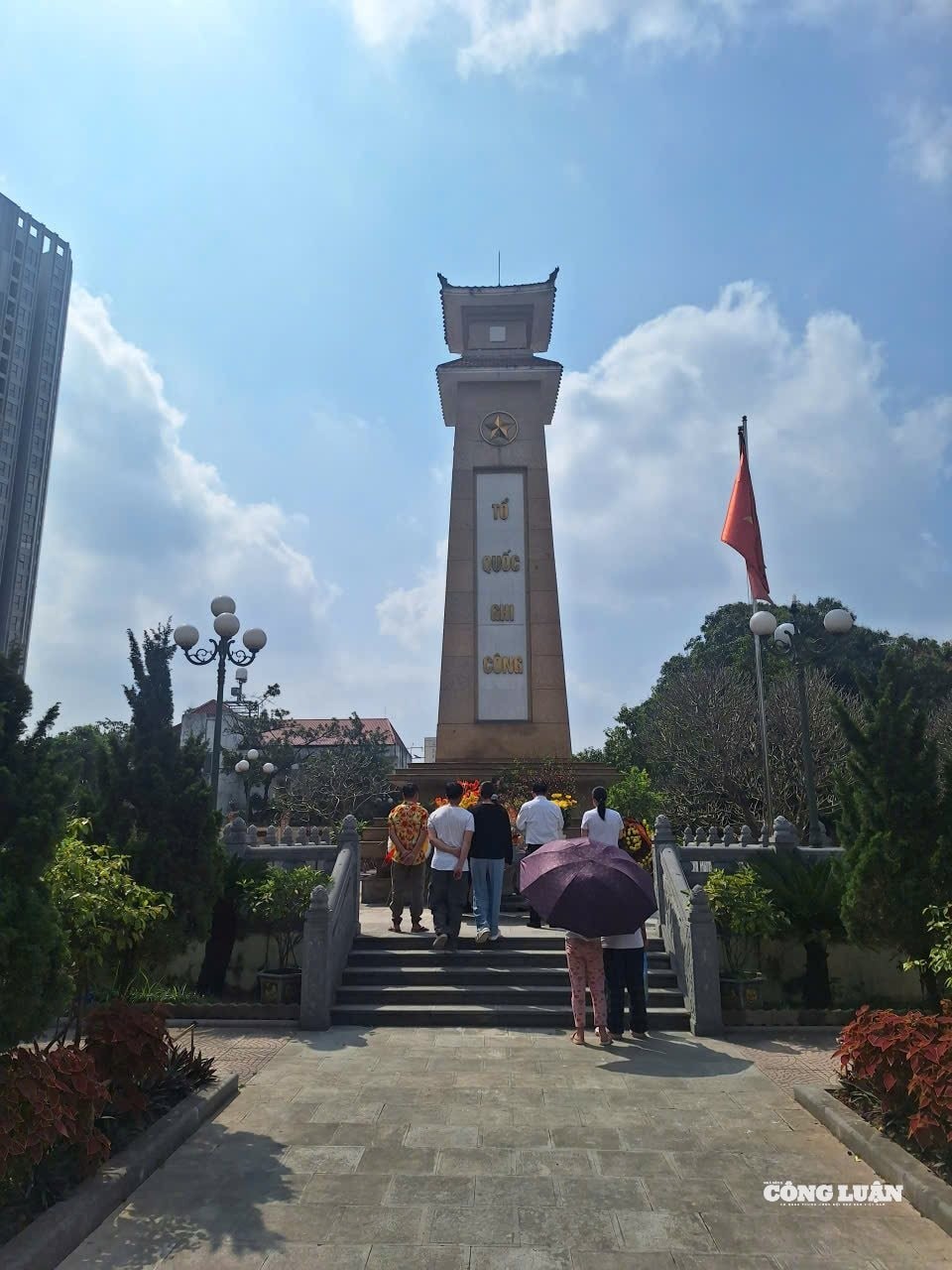 Mời ông bà về ăn Tết Mời ông bà về ăn Tết
