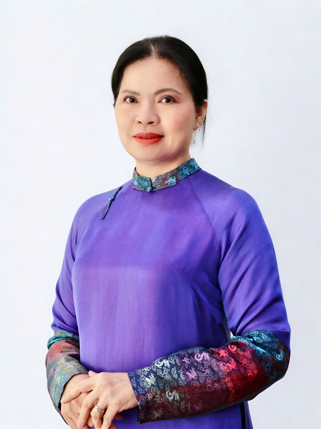 Ủy viên Trung ương Đảng, Phó Bí thư Thường trực Đảng ủy MTTQ, các đoàn thể Trung ương, Phó Chủ tịch - Tổng Thư ký UBTƯ MTTQ Việt Nam Hà Thị Nga Ủy viên Trung ương Đảng, Phó Bí thư Thường trực Đảng ủy MTTQ, các đoàn thể Trung ương, Phó Chủ tịch - Tổng Thư ký UBTƯ MTTQ Việt Nam Hà Thị Nga