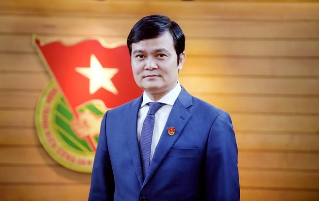Ông Bùi Quang Huy - Ủy viên Trung ương Đảng, Phó Chủ tịch UBTƯ MTTQ Việt Nam, Bí thư Đảng ủy, Bí thư thứ nhất Ban Chấp hành Trung ương Đoàn, Chủ nhiệm Ủy ban Quốc gia về Thanh niên Việt Nam Ông Bùi Quang Huy - Ủy viên Trung ương Đảng, Phó Chủ tịch UBTƯ MTTQ Việt Nam, Bí thư Đảng ủy, Bí thư thứ nhất Ban Chấp hành Trung ương Đoàn, Chủ nhiệm Ủy ban Quốc gia về Thanh niên Việt Nam