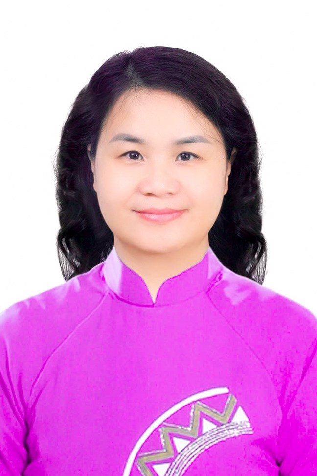 Bà Nguyễn Quỳnh Liên - Ủy viên Đoàn Chủ tịch, Trưởng ban Ban Dân chủ, Giám sát và Phản biện xã hội Cơ quan Ủy ban Trung ương MTTQ Việt Nam Bà Nguyễn Quỳnh Liên - Ủy viên Đoàn Chủ tịch, Trưởng ban Ban Dân chủ, Giám sát và Phản biện xã hội Cơ quan Ủy ban Trung ương MTTQ Việt Nam