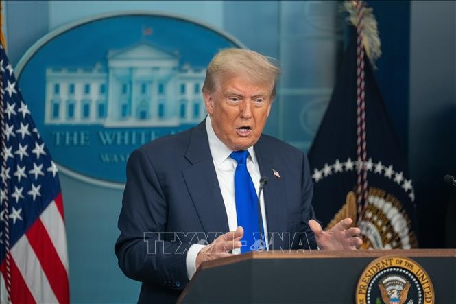 Tổng thống Mỹ Donald Trump tại cuộc họp báo ở Nhà Trắng, Washington, D.C. Ảnh: THX/TTXVN Tổng thống Mỹ Donald Trump tại cuộc họp báo ở Nhà Trắng, Washington, D.C. Ảnh: THX/TTXVN