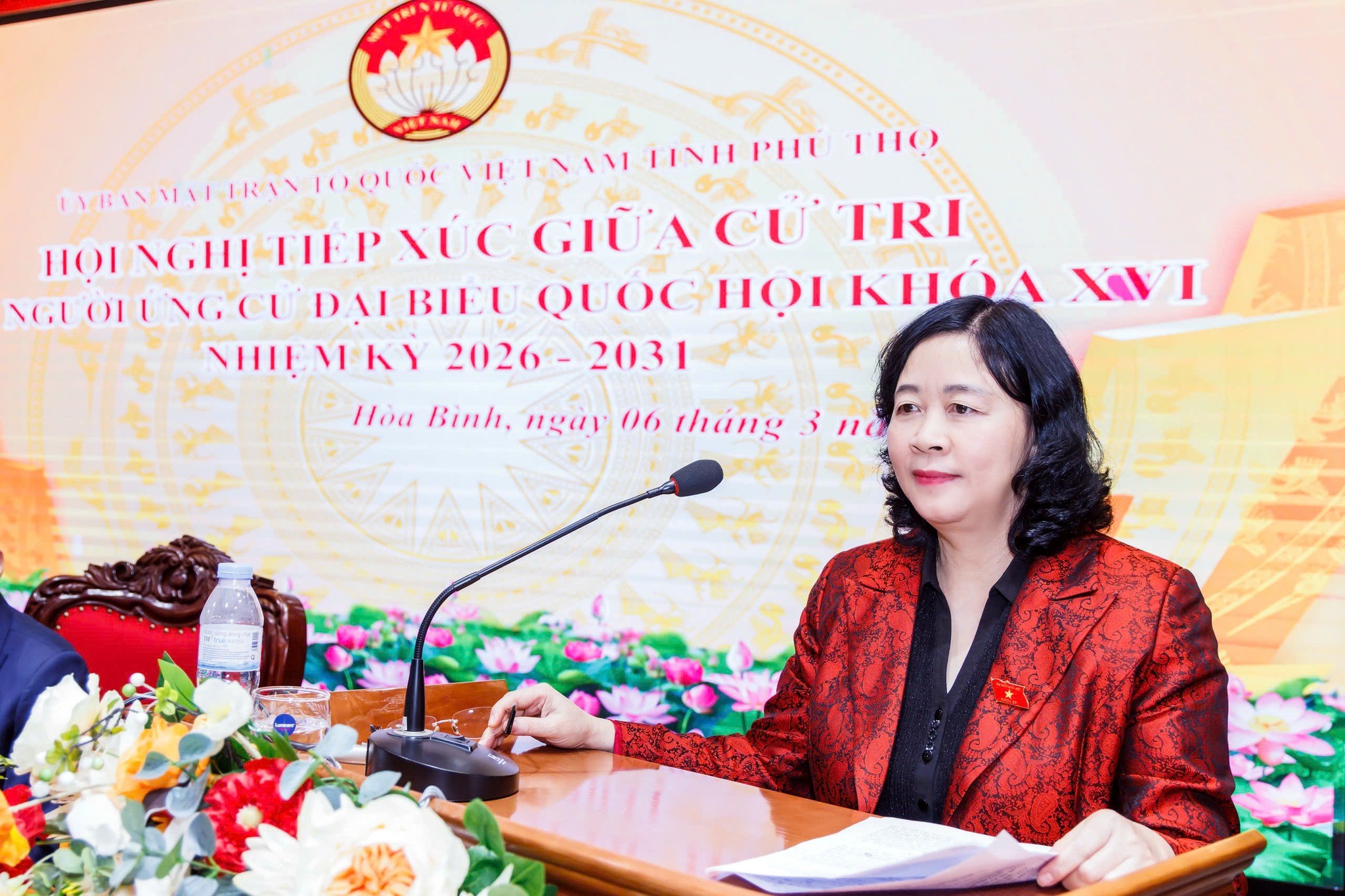 Bà Bùi Thị Minh Hoài: Quan tâm xây dựng chính sách để Phú Thọ phát huy lợi thế trung tâm vùng Trung du và miền núi phía Bắc Bà Bùi Thị Minh Hoài: Quan tâm xây dựng chính sách để Phú Thọ phát huy lợi thế trung tâm vùng Trung du và miền núi phía Bắc