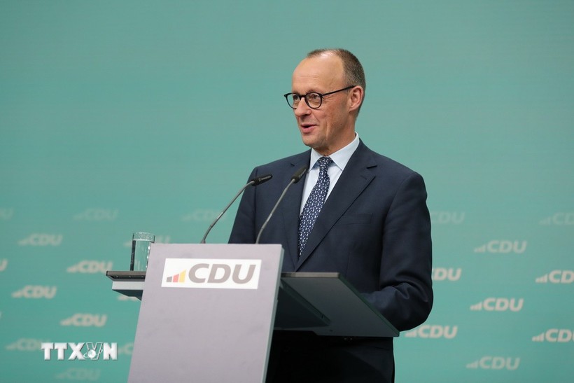 Thủ tướng Đức Friedrich Merz phát biểu trong một cuộc họp báo ở Berlin. (Ảnh: THX/TTXVN) Thủ tướng Đức Friedrich Merz phát biểu trong một cuộc họp báo ở Berlin. (Ảnh: THX/TTXVN)
