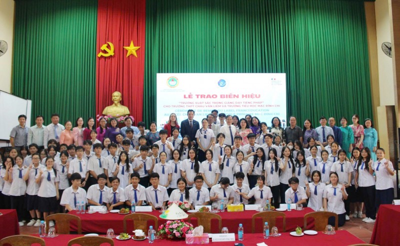 Cần Thơ có thêm 4 trường được công nhận xuất sắc trong giảng dạy tiếng Pháp Cần Thơ có thêm 4 trường được công nhận xuất sắc trong giảng dạy tiếng Pháp