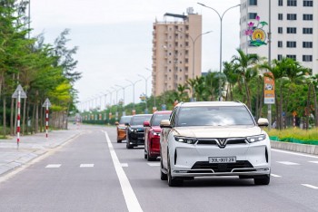 VinFast VF 9: Tiện nghi “hạng nhất”, vận hành ăn đứt xe xăng nhưng “nuôi” chỉ 0 đồng