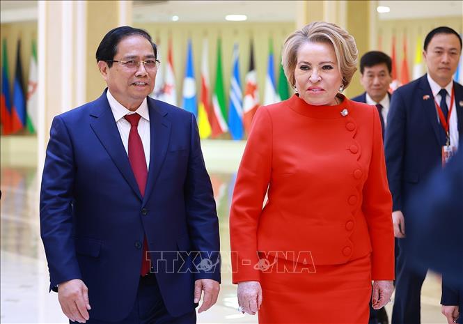 Thủ tướng Phạm Minh Chính hội kiến Chủ tịch Hội đồng Liên bang Nga Chú thích ảnh