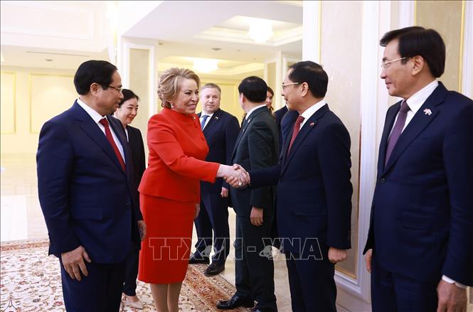 Thủ tướng Phạm Minh Chính hội kiến Chủ tịch Hội đồng Liên bang Nga Chú thích ảnh