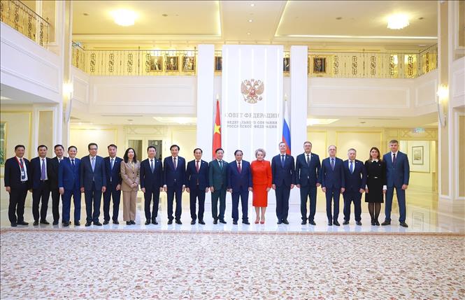 Thủ tướng Phạm Minh Chính hội kiến Chủ tịch Hội đồng Liên bang Nga Chú thích ảnh