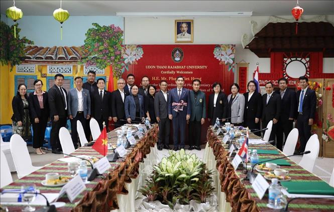 Thúc đẩy giao lưu học thuật và nghiên cứu chung Việt Nam - Thái Lan