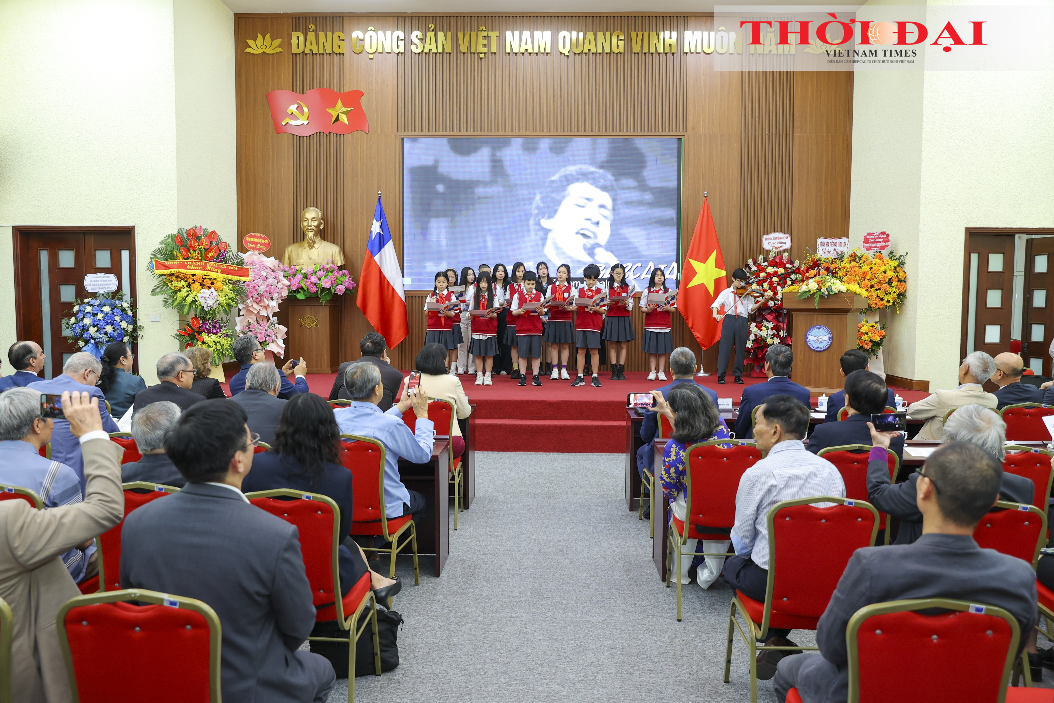 55 năm Việt Nam - Chile: Khoảng cách địa lý không cản trở hợp tác, gắn kết 55 năm Việt Nam - Chile: Khoảng cách địa lý không cản trở hợp tác, gắn kết