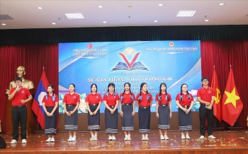 Lan tỏa tiếng Việt, vun đắp tình hữu nghị Việt Nam - Lào từ thế hệ trẻ