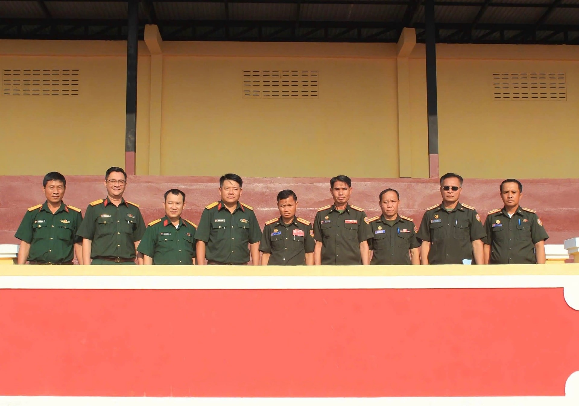 Chung vui Tết Bunpimay với các bạn Lào
