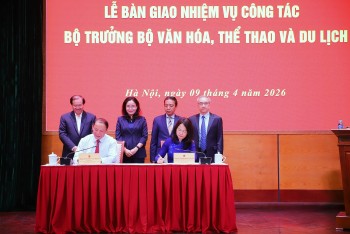 Bàn giao nhiệm vụ công tác Bộ trưởng Bộ Văn hóa, Thể thao và Du lịch