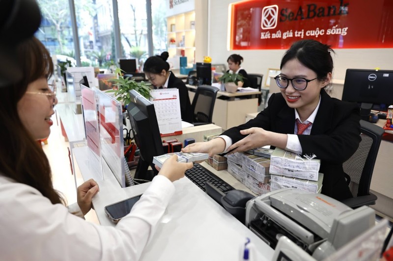 SeABank giảm 0,5%/năm lãi suất huy động