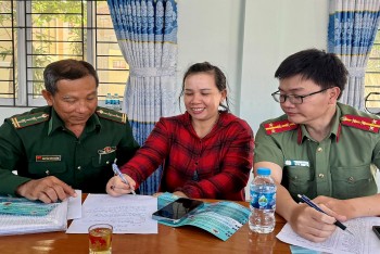 Đắk Lắk: Ngư dân ký cam kết chống khai thác IUU