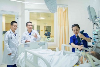 Vinmec Đà Nẵng cứu sống du khách quốc tế bị tắc mạch phổi nguy kịch trên tàu du lịch