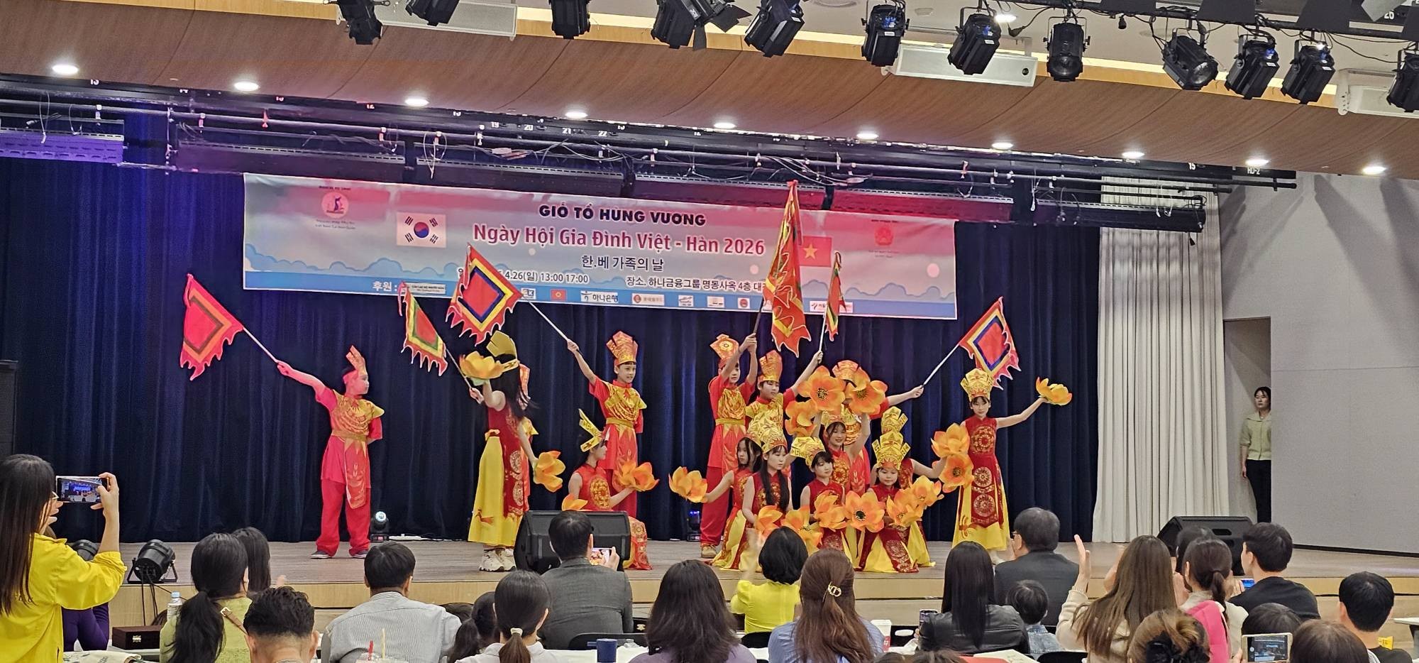 Ngày hội Gia đình Việt - Hàn tại Hàn Quốc hướng về cội nguồn