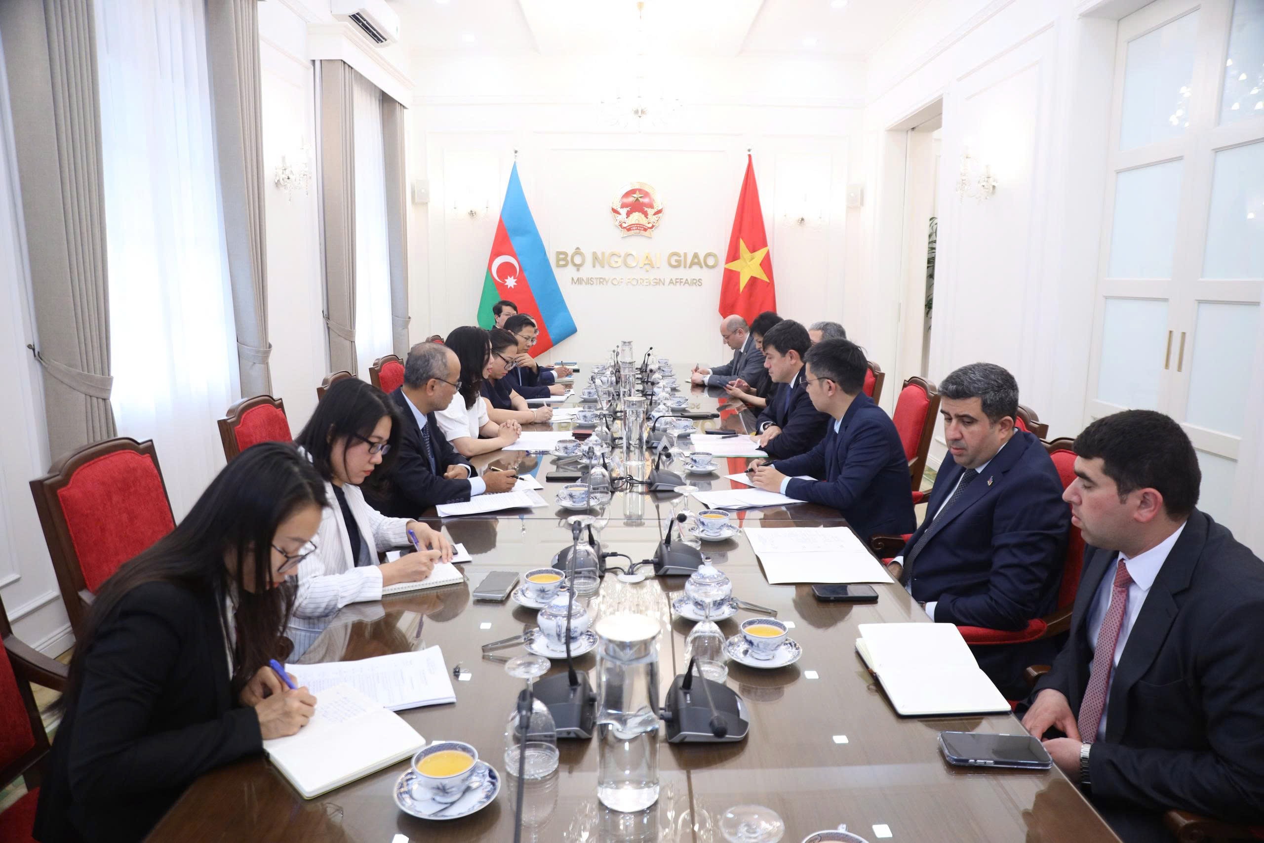 Đẩy mạnh quan hệ hợp tác Việt Nam - Azerbaijan trong lĩnh vực kiều dân