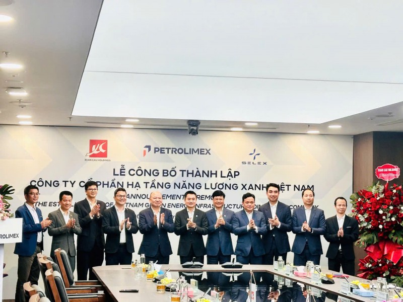 Startup xe máy điện hợp tác với Xuân Cầu, Petrolimex là ai?