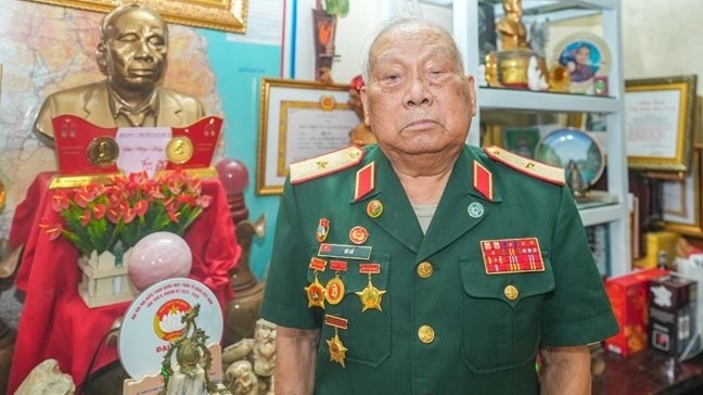 Đại biểu cao tuổi nhất và trẻ tuổi nhất gửi gắm kỳ vọng tới Đại hội MTTQ Việt Nam