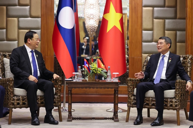 Thủ tướng Lê Minh Hưng: Việt Nam luôn dành ưu tiên cao nhất cho hợp tác với Lào Thủ tướng Lê Minh Hưng: Việt Nam luôn dành ưu tiên cao nhất cho hợp tác với Lào