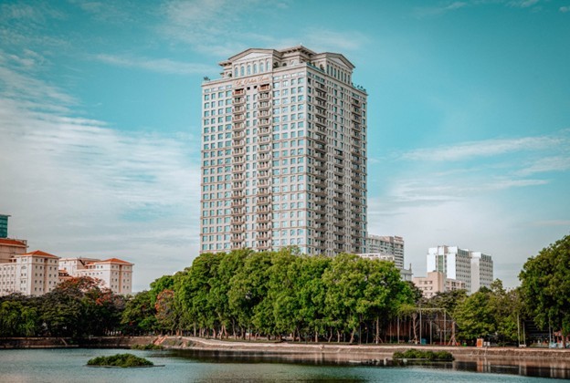 Dự án Hanoi Signature tọa lạc tại Đại lộ Nguyễn Văn Huyên là một biểu tượng sống hyper luxury tại nội đô Hà Nội