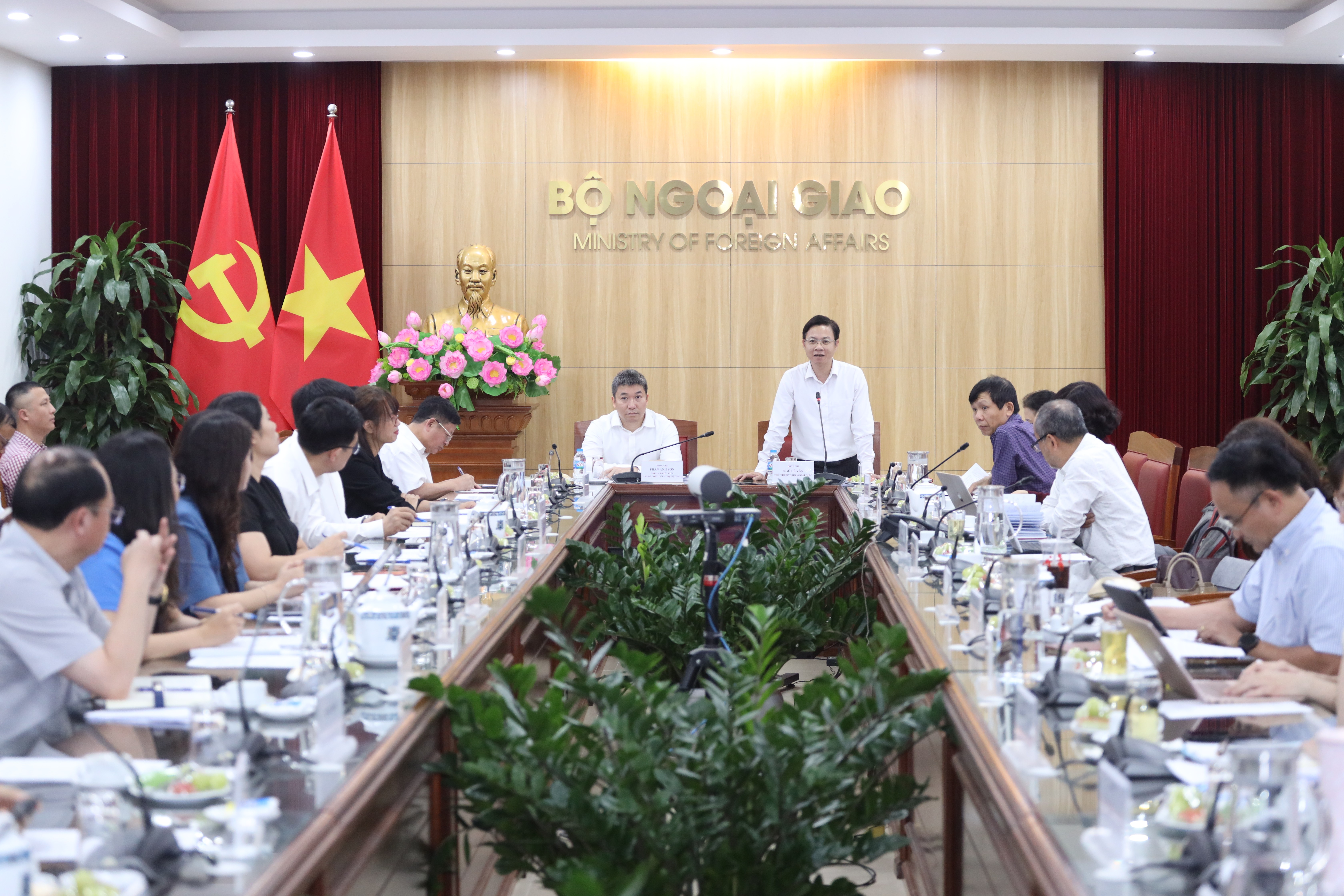 Đối ngoại nhân dân trong kỷ nguyên mới: Từ chủ trương của Đảng đến giải pháp đột phá, nâng cao hiệu quả thực tiễn