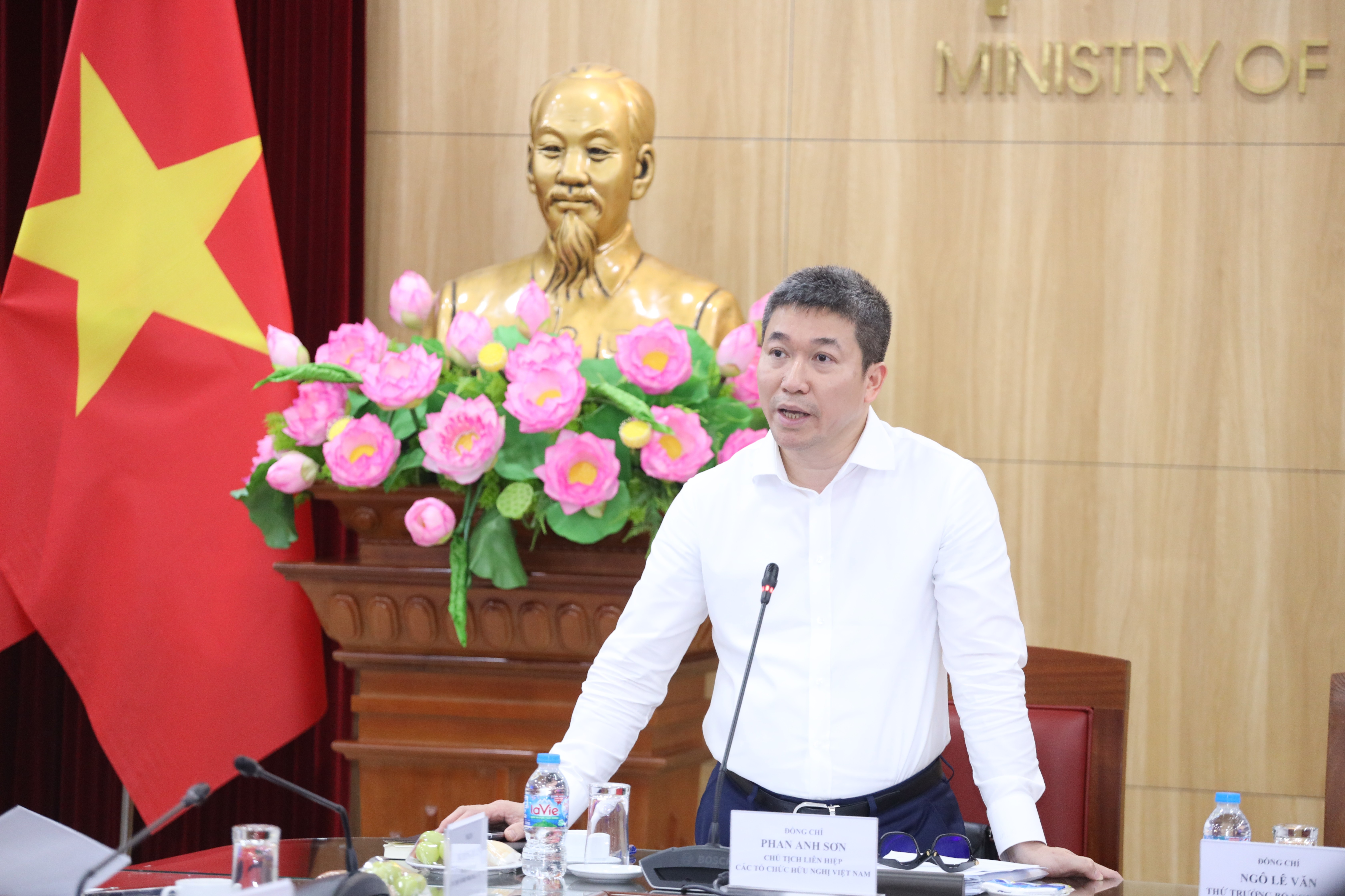 Chủ tịch Liên hiệp các tổ chức hữu nghị Việt Nam Phan Anh Sơn 