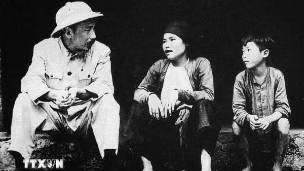 Đạo đức Hồ Chí Minh - Biểu tượng văn hóa sáng ngời