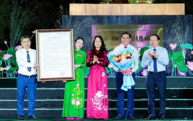 Nghệ An: Khai mạc Lễ hội Làng Sen năm 2026 Nghệ An: Khai mạc Lễ hội Làng Sen năm 2026