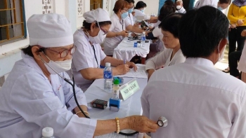 Các tổ chức tôn giáo mở rộng hoạt động vì cộng đồng