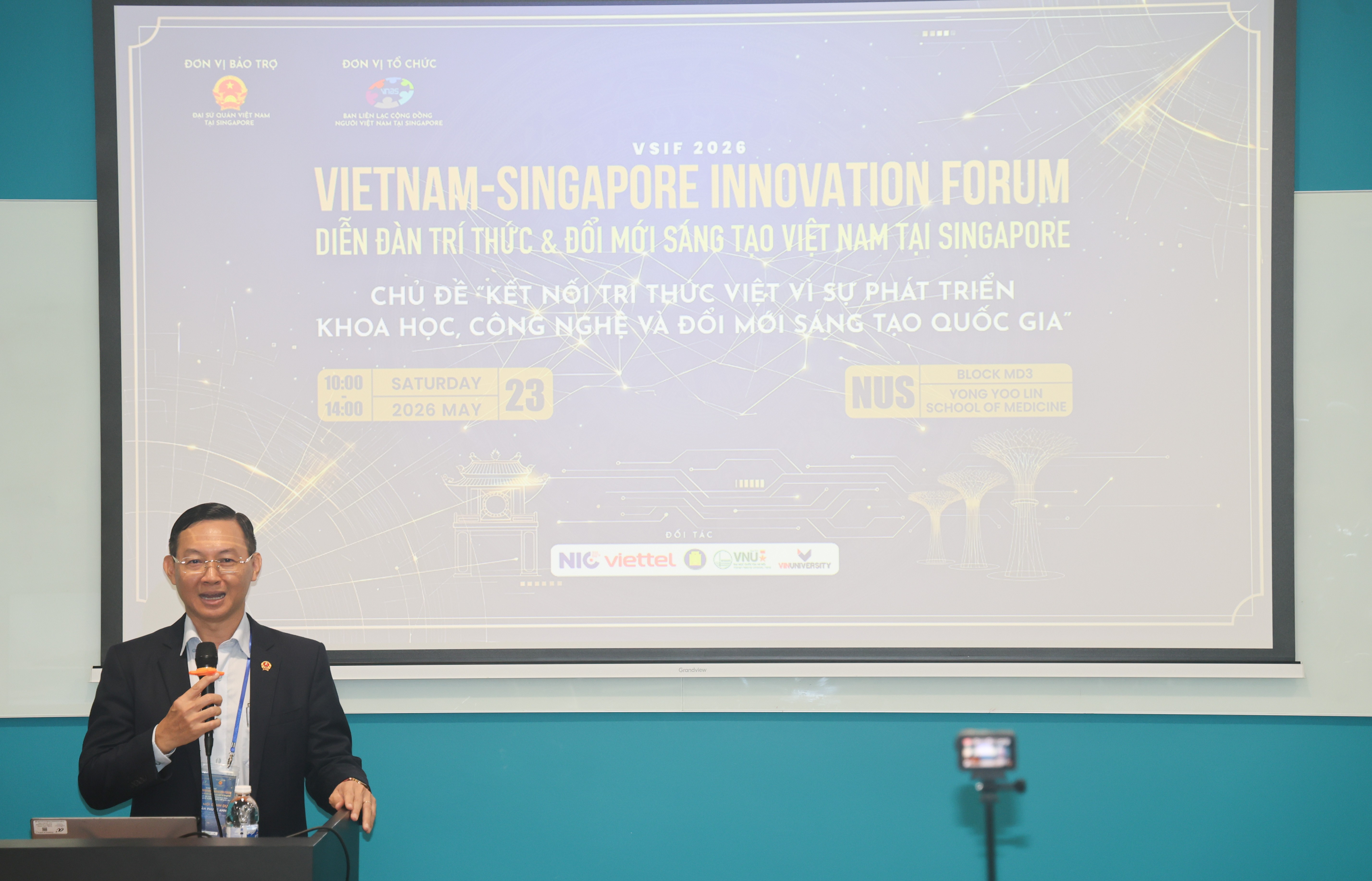 Kiều bào tại Singapore đồng hành đổi mới sáng tạo của Việt Nam Kiều bào tại Singapore đồng hành đổi mới sáng tạo của Việt Nam
