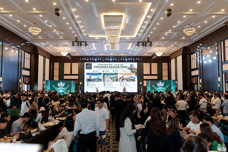 Vinhomes Sài Gòn Park “nóng” hơn thời tiết TP.HCM: Nghìn người chen chân tìm cơ hội an cư tại trung tâm mới phía Tây Bắc