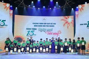 Gần 2.240 tỷ đồng ủng hộ Quỹ hỗ trợ bệnh nhân ung thư nghèo