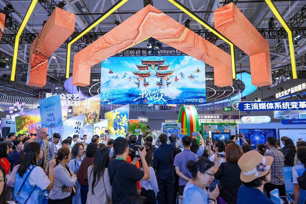 Lan tỏa văn hóa Việt Nam tại Hội chợ ICIF-22 Thâm Quyến Lan tỏa văn hóa Việt Nam tại Hội chợ ICIF-22 Thâm Quyến