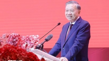 Tổng Bí thư, Chủ tịch nước Tô Lâm gặp gỡ cộng đồng người Việt Nam tại Thái Lan