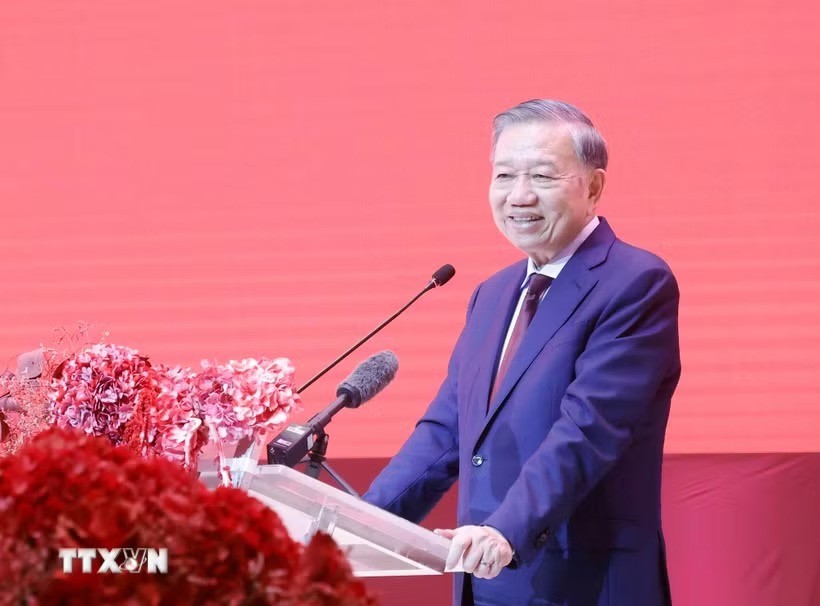 Tổng Bí thư, Chủ tịch nước Tô Lâm gặp gỡ cộng đồng người Việt Nam tại Thái Lan Tổng Bí thư, Chủ tịch nước Tô Lâm gặp gỡ cộng đồng người Việt Nam tại Thái Lan