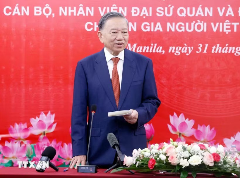 Tổng Bí thư, Chủ tịch nước gặp gỡ đại diện cộng đồng người Việt tại Philippines
