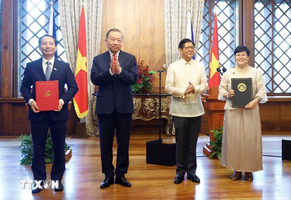Tuyên bố chung về Quan hệ Đối tác Chiến lược Tăng cường giữa Philippines và Việt Nam Tuyên bố chung về Quan hệ Đối tác Chiến lược Tăng cường giữa Philippines và Việt Nam